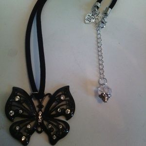 RHINESTONE BUTTERFLY CHOKER